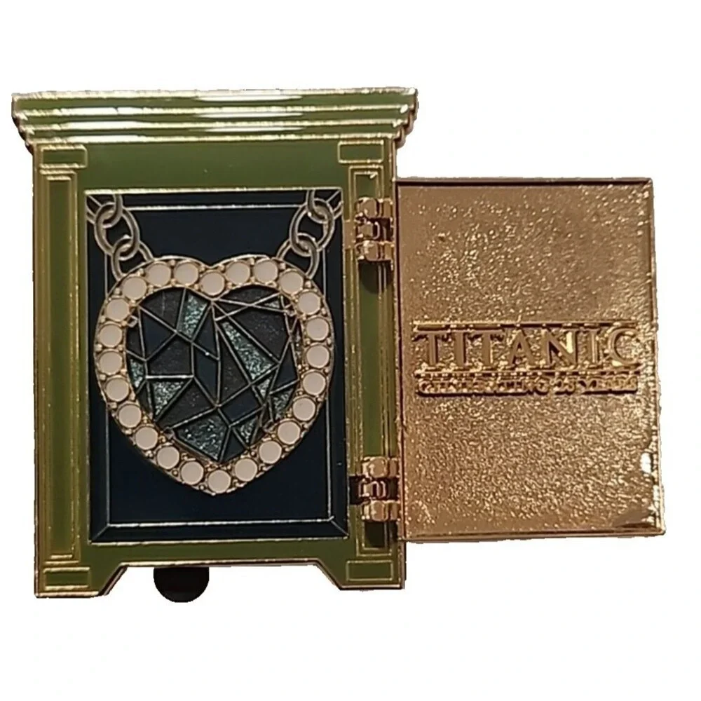 Disney Pin Titanic Heart of the Ocean Hinged Safe 25th Anniversary DS 153446